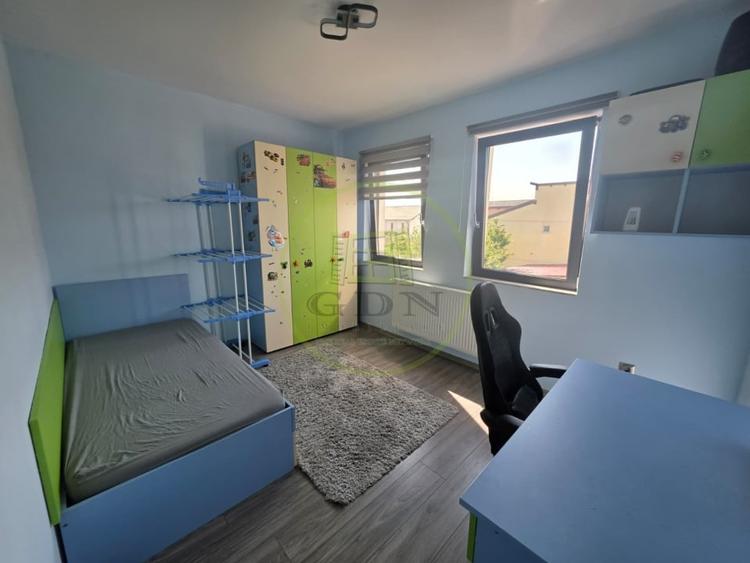 Apartament cu 3 camere decomandat, mobilat în Șelimbăr