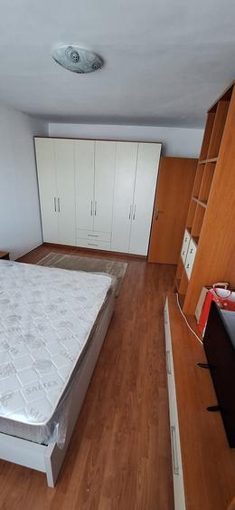 Garsonieră decomandată în Muncii
