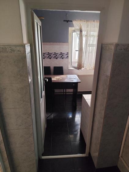 Apartament cu 3 camere decomandat în Dorobanți
