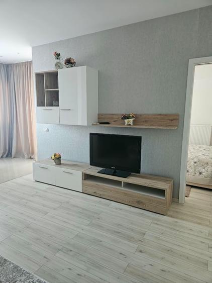 Apartament cu 2 camere semidecomandat în Pipera