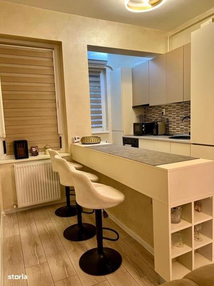 Apartament cu 2 camere decomandat în Roșu