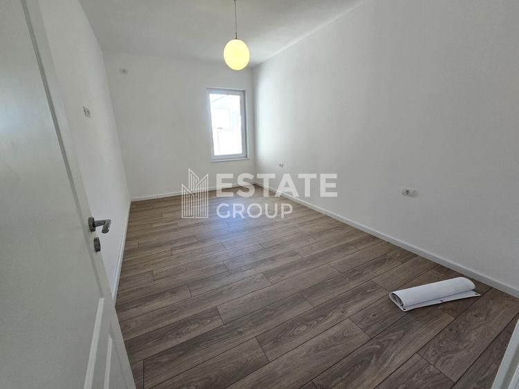 Duplex cu 3 camere cu Canalizare în Covaci