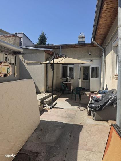 Casă cu 4 camere în Vatra Luminoasă