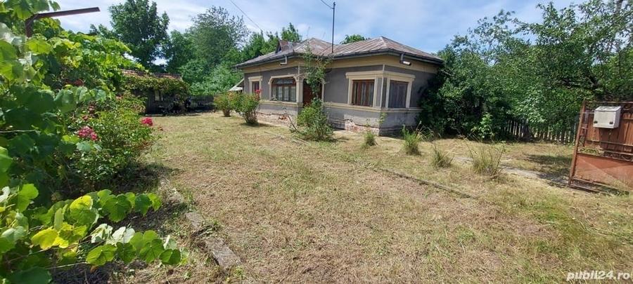 Teren de 3701 mp, în Răcari