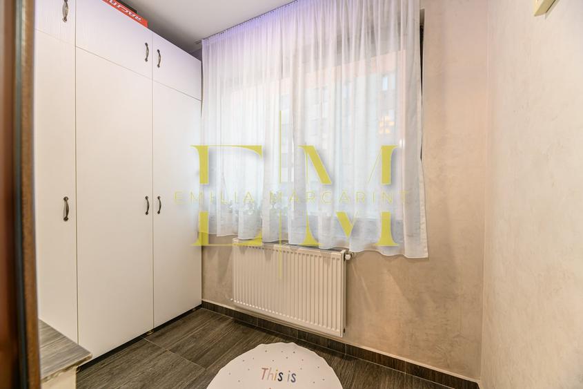 Apartament cu 3 camere semidecomandat, mobilat în Tractorul