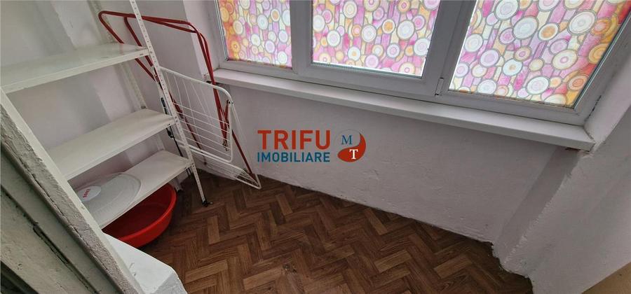Apartament cu 3 camere decomandat, mobilat în Cetate