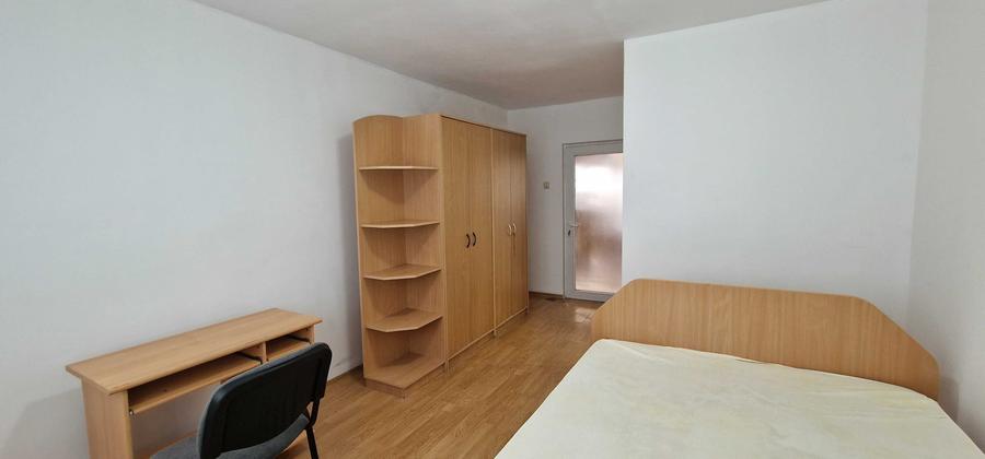 Apartament cu 3 camere decomandat în Zorilor