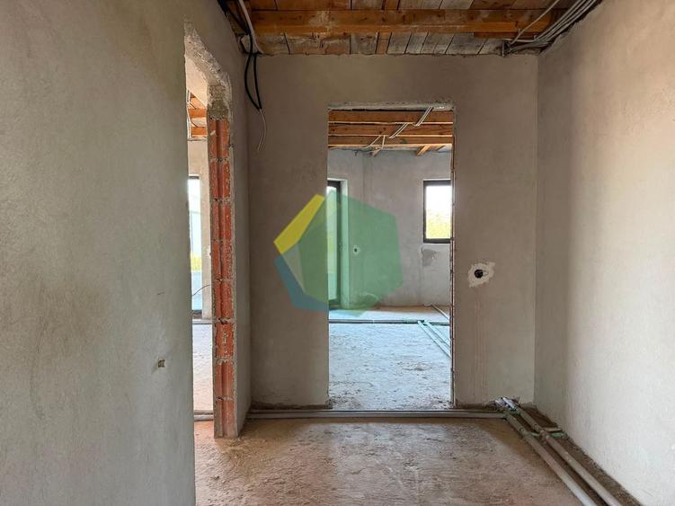 Casă individuală cu 5 camere cu Canalizare în Balotești