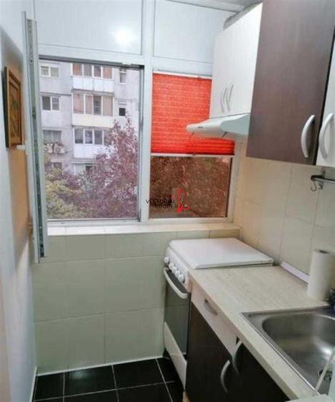 Garsonieră decomandată în Doamna Ghica