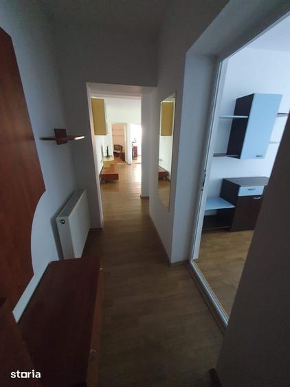 Apartament cu 3 camere decomandat în Tătărași