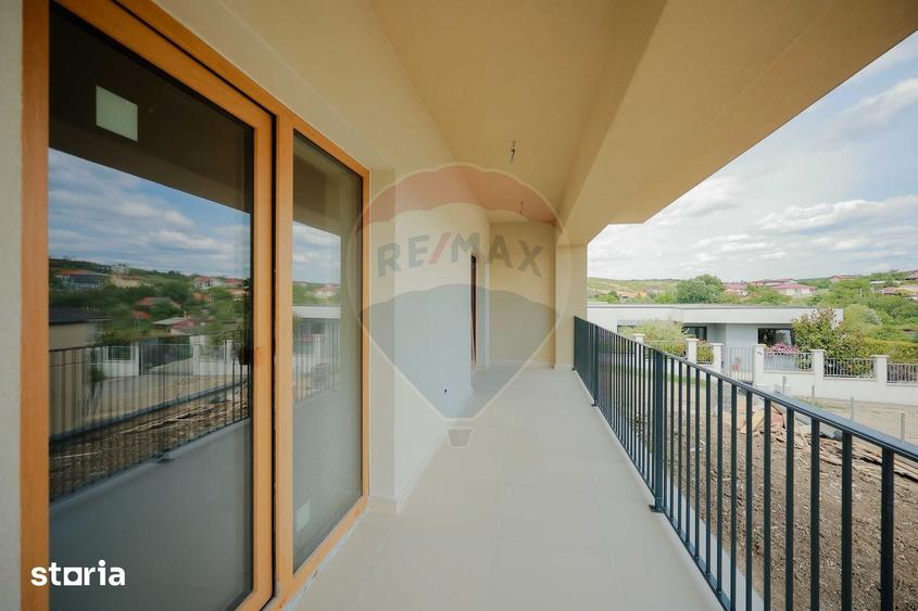 Casă cu 5 camere cu Teren 435 Mp în Paleu