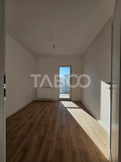Apartament cu 4 camere decomandat în Mihai Viteazul