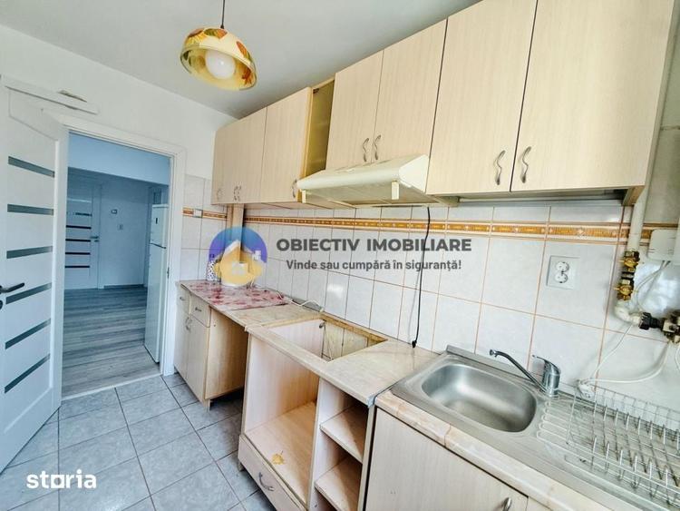 Apartament cu 3 camere decomandat în Vest