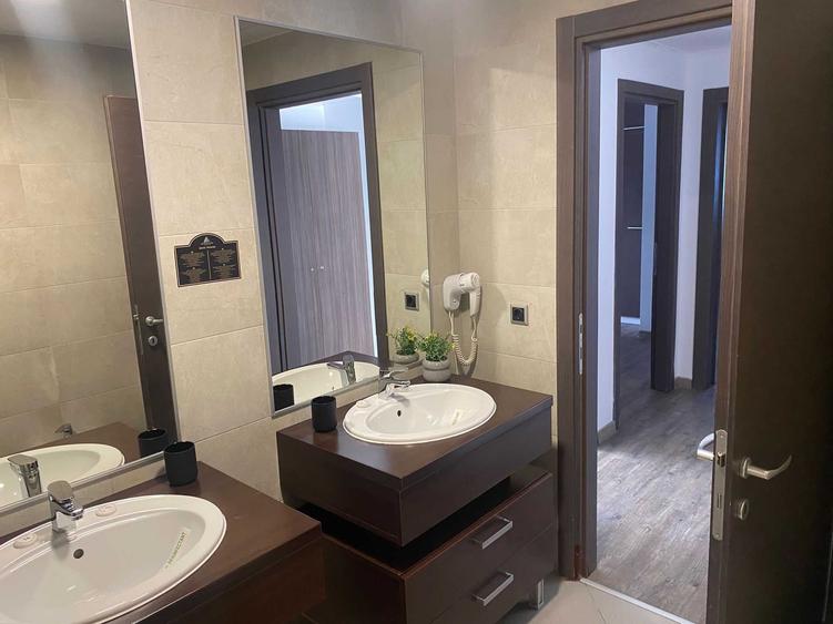 Apartament cu 4 camere decomandat în Poiana Brașov