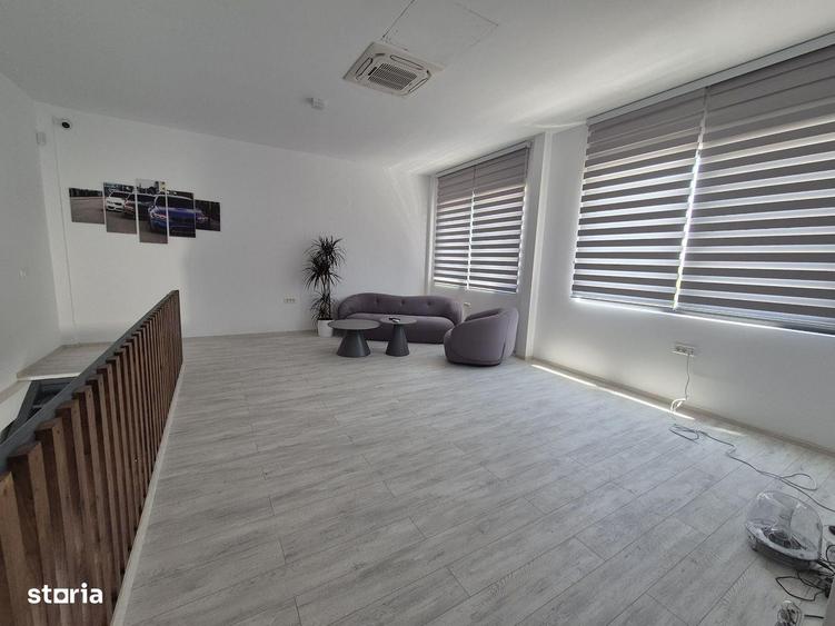 Spațiu comercial, de 596 mp, în Central