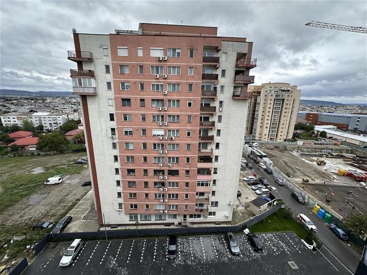 Penthouse cu 3 camere decomandat, mobilat în Ștefan cel Mare