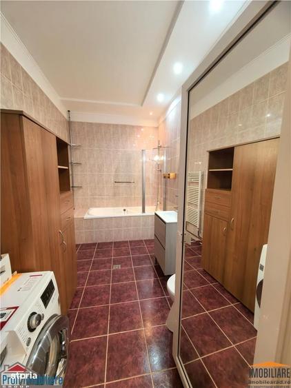 Casă cu 3 camere cu Canalizare în Ultracentral