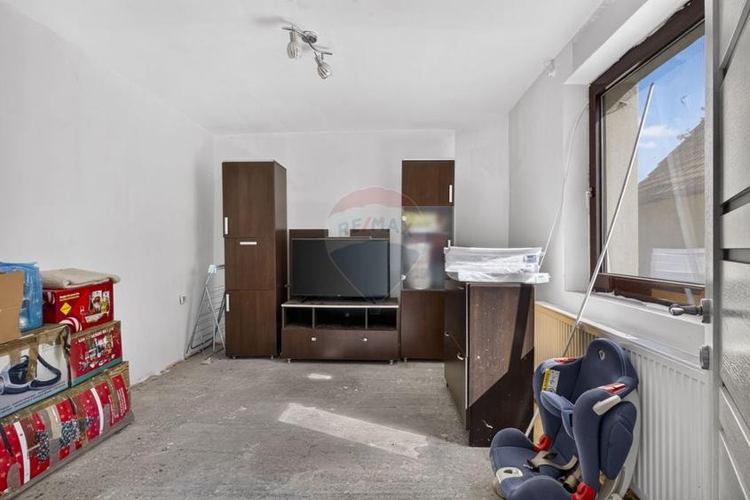 Casă individuală cu 4 camere cu Teren 403 Mp în Nord