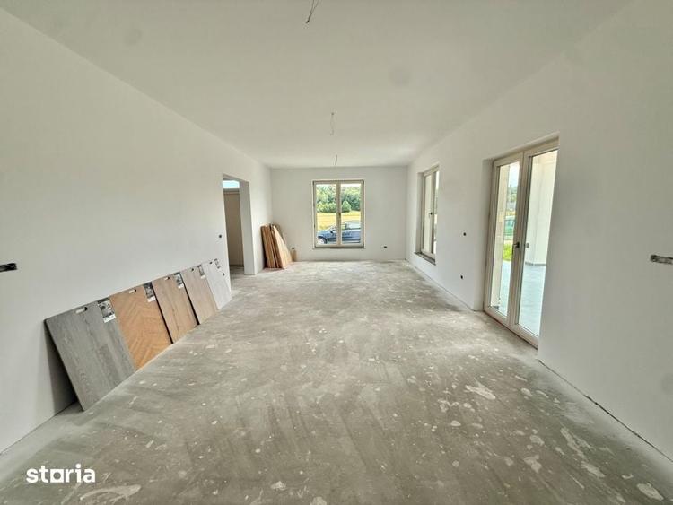 Casă cu 5 camere cu Teren 480 Mp în Horodnic