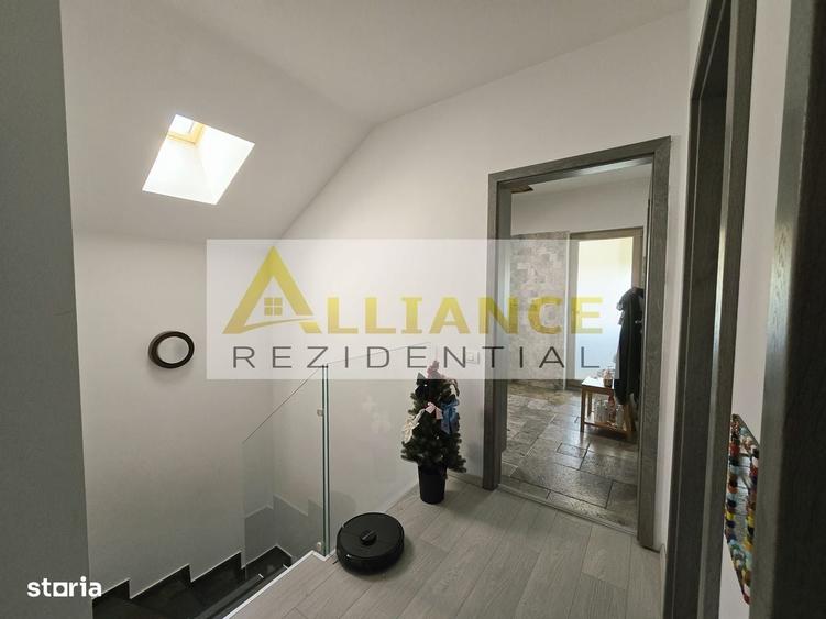 Casă cu 4 camere cu Teren 700 Mp în Berceni