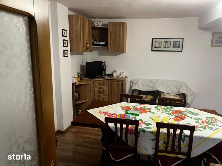 Casă cu 3 camere cu Teren 575 Mp în Aninoasa