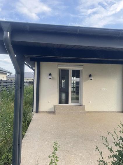 Casă cu 3 camere cu Teren 450 Mp în Balotești