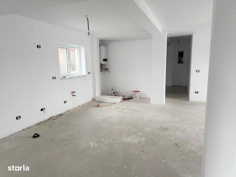 Apartament cu 3 camere în Mircea cel Bătrân