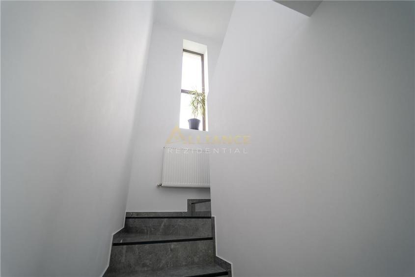 Casă individuală cu 4 camere cu Teren 327 Mp în Berceni