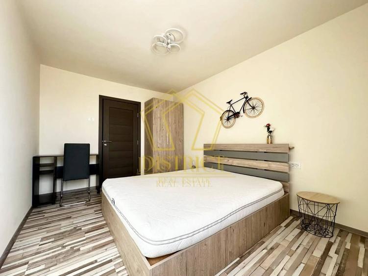 Apartament cu 3 camere decomandat în Complex Studențesc