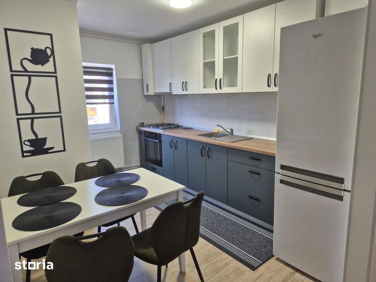 Apartament cu 3 camere în Progresul