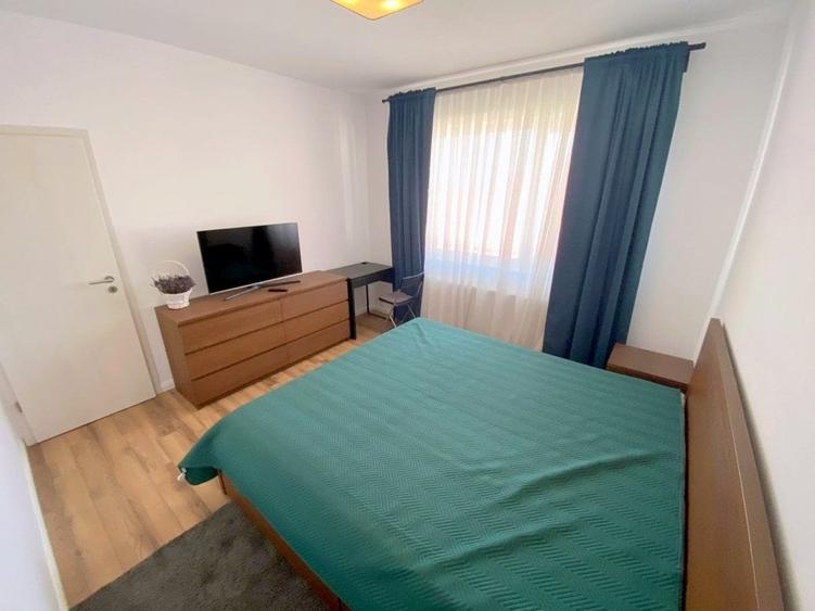 Apartament cu 2 camere semidecomandat, mobilat în Bună Ziua