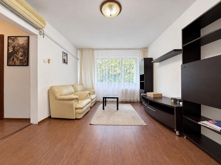 Apartament cu 2 camere semidecomandat, mobilat în Iancului