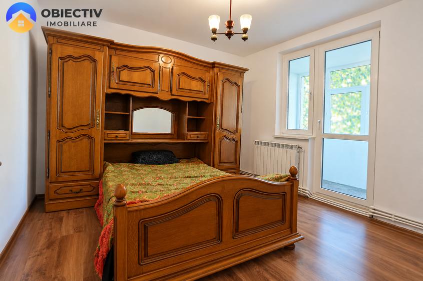 Apartament cu 3 camere decomandat în Central