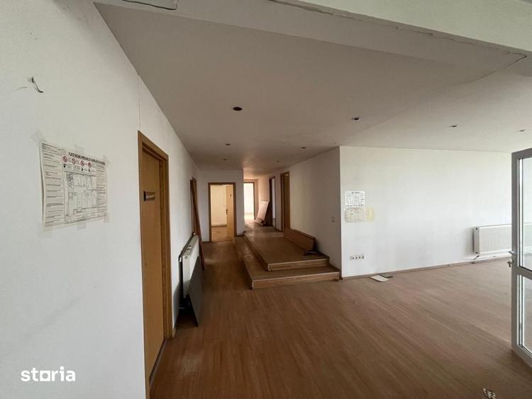 Spațiu comercial, de 564 mp, în Cârcea