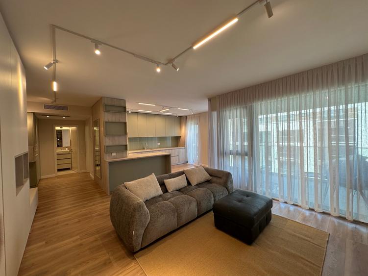 Apartament cu 2 camere decomandat în Moșilor