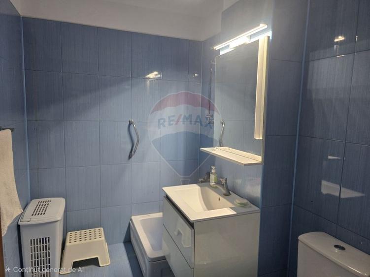 Apartament cu 2 camere decomandat, mobilat în Palazu Mare