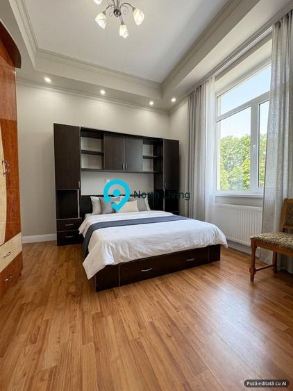Apartament cu 3 camere semidecomandat în Șerban Vodă
