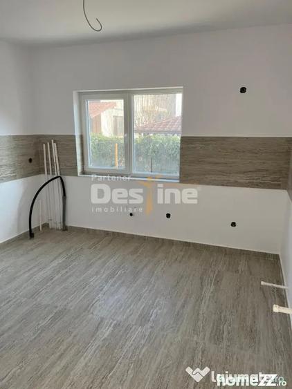 Casă cu 4 camere cu Teren 250 Mp în Central