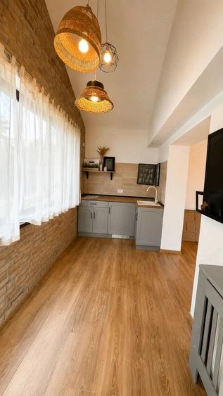 Casă cu 7 camere cu Teren 1800 Mp în Braytim