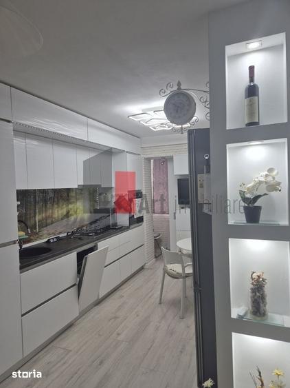 Apartament cu 3 camere decomandat în Crângași