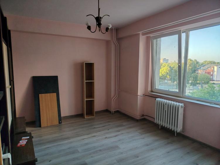 Apartament cu 2 camere decomandat în Sânmartin