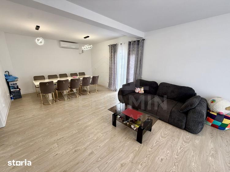 Casă cu 3 camere cu Teren 285 Mp în Malu Mare