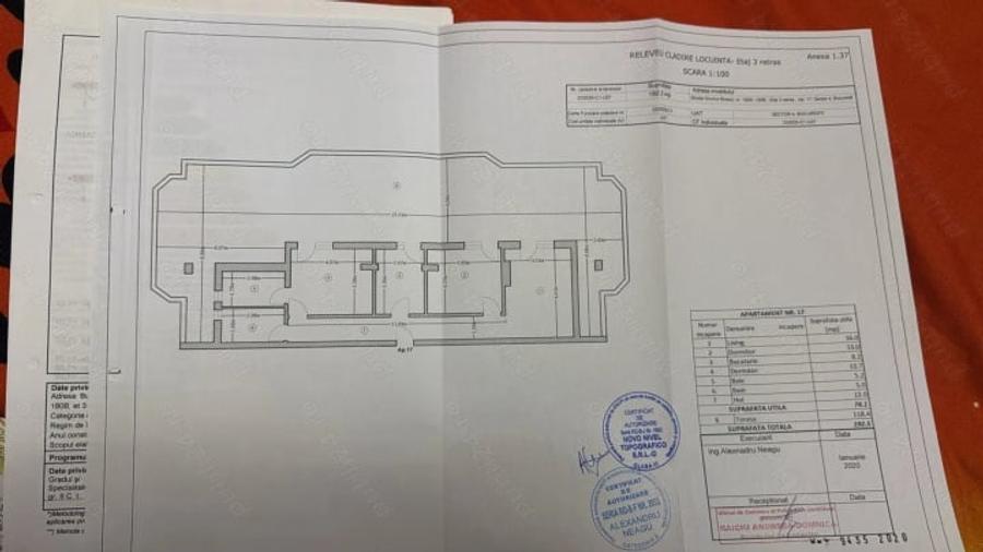 Apartament cu 3 camere decomandat în Metalurgiei