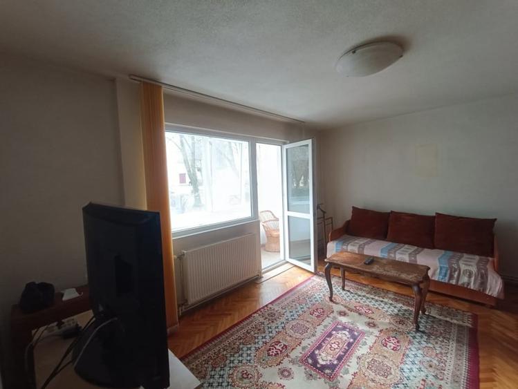 Apartament cu 3 camere decomandat, mobilat în Gheorgheni