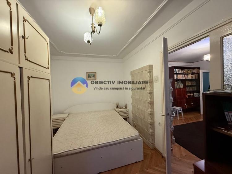 Apartament cu 3 camere semidecomandat, mobilat în Central