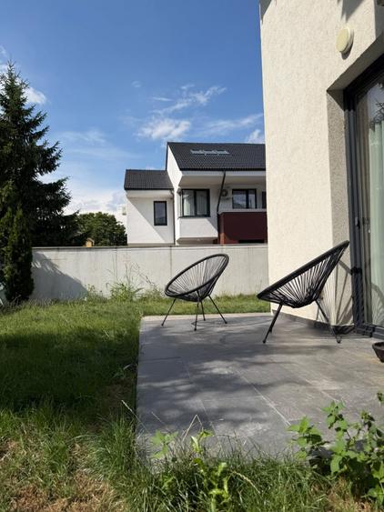 Duplex cu 5 camere cu Canalizare în Otopeni