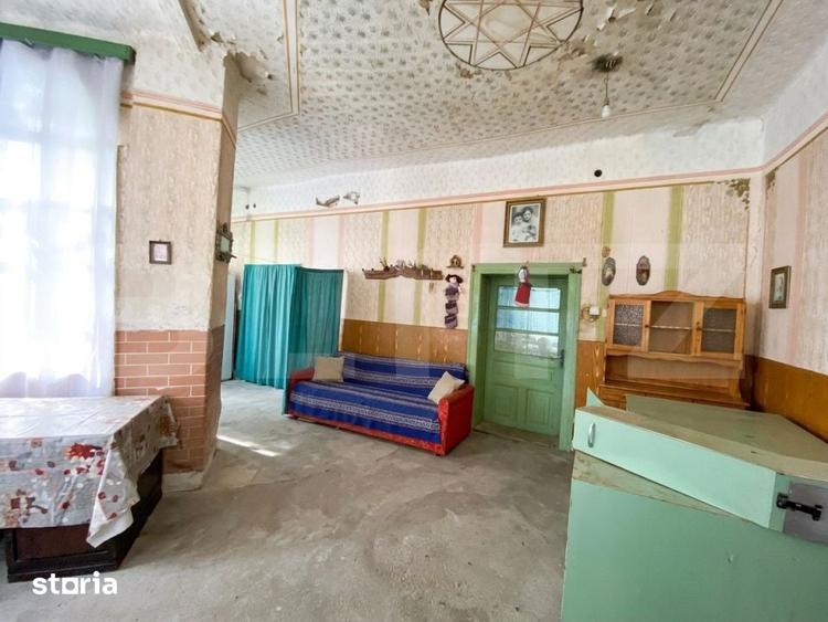 Casă cu 4 camere cu Teren 2993 Mp în Chevereșu Mare
