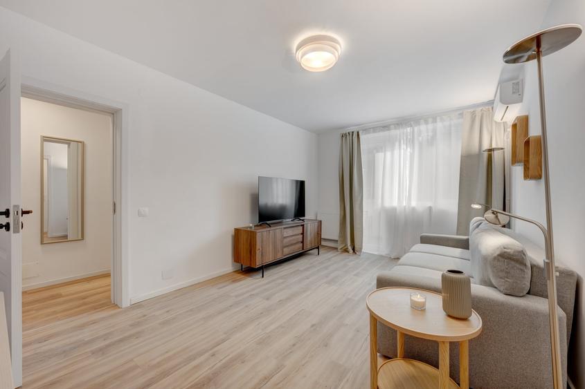 Apartament cu 2 camere semidecomandat în Basarabia