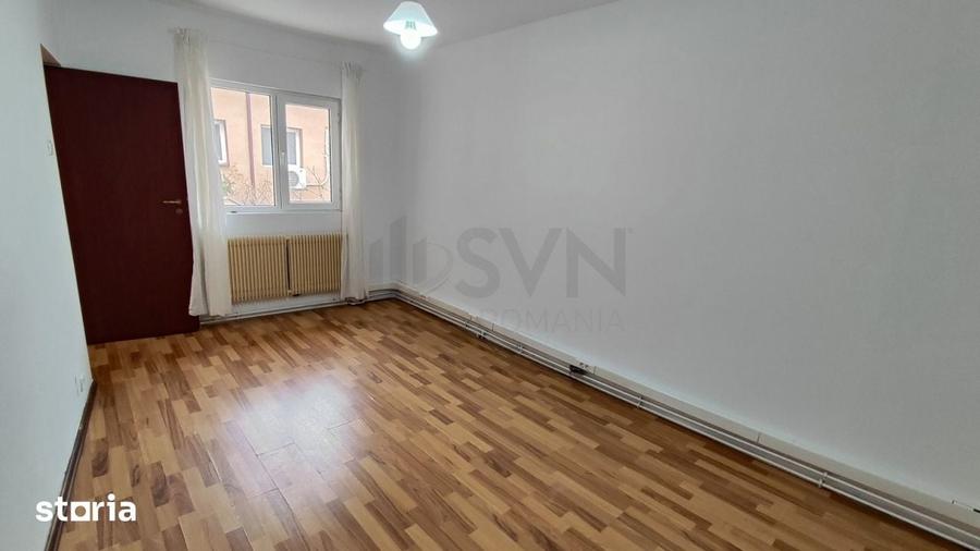 Casă cu 6 camere decomandat cu Teren 200 Mp în Decebal