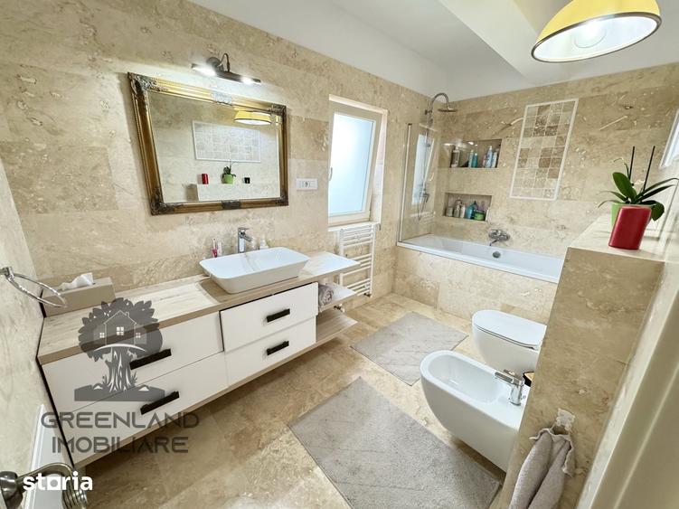 Casă cu 4 camere cu Teren 330 Mp în Mircea cel Bătrân